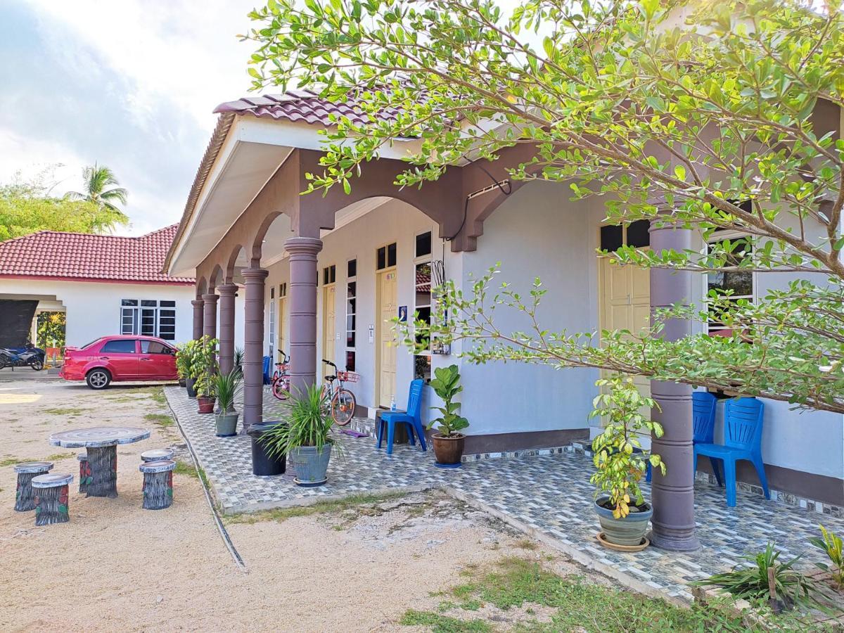 קמפונג קואלה בסוט Desa Besut Inn מראה חיצוני תמונה
