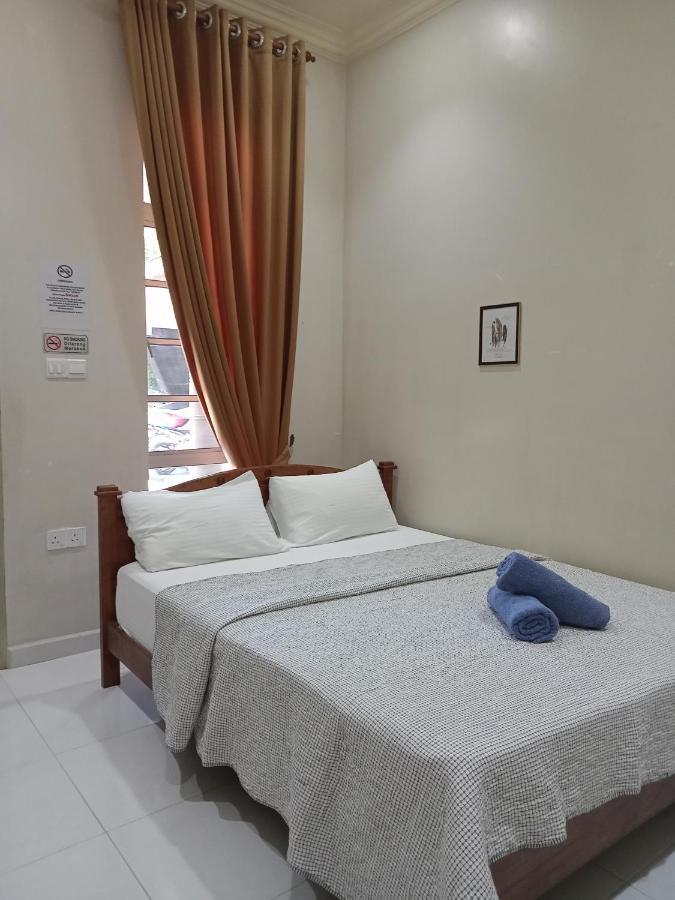 קמפונג קואלה בסוט Desa Besut Inn מראה חיצוני תמונה