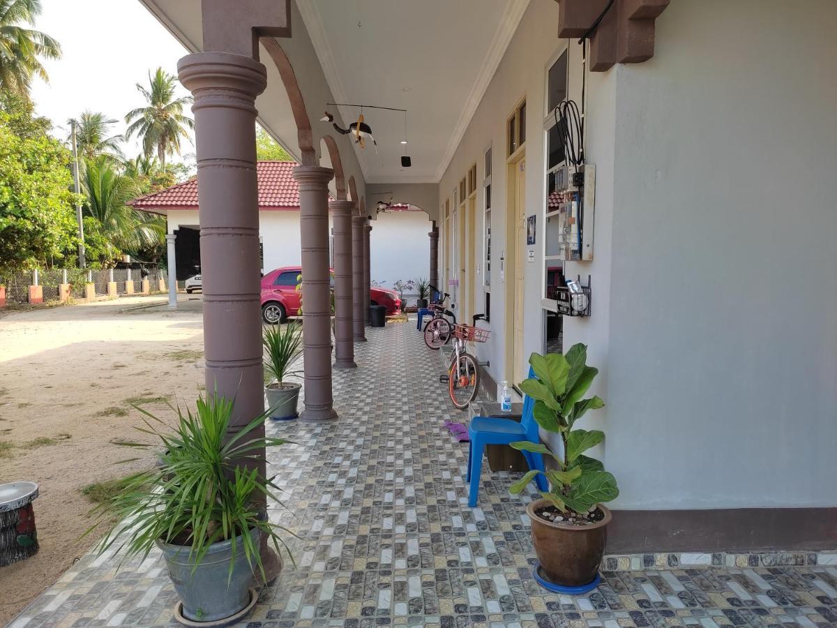 קמפונג קואלה בסוט Desa Besut Inn מראה חיצוני תמונה