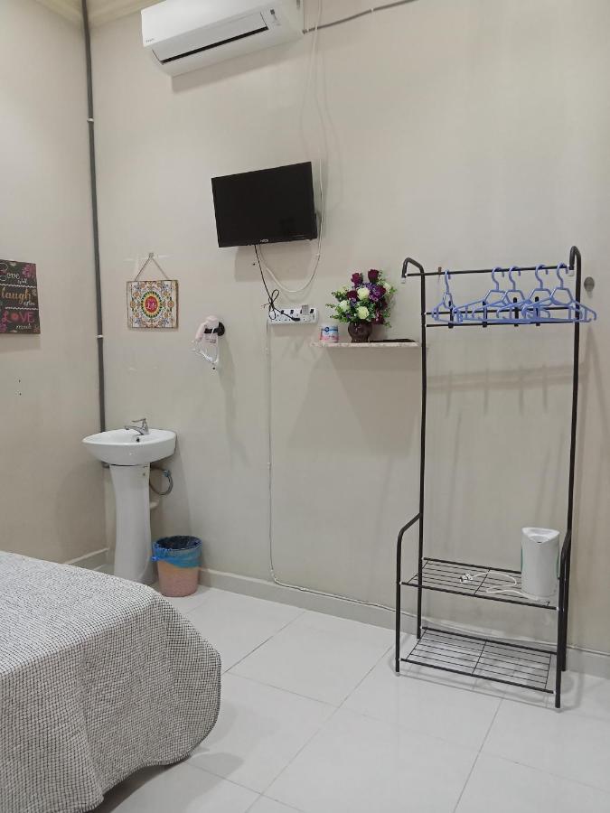 קמפונג קואלה בסוט Desa Besut Inn מראה חיצוני תמונה