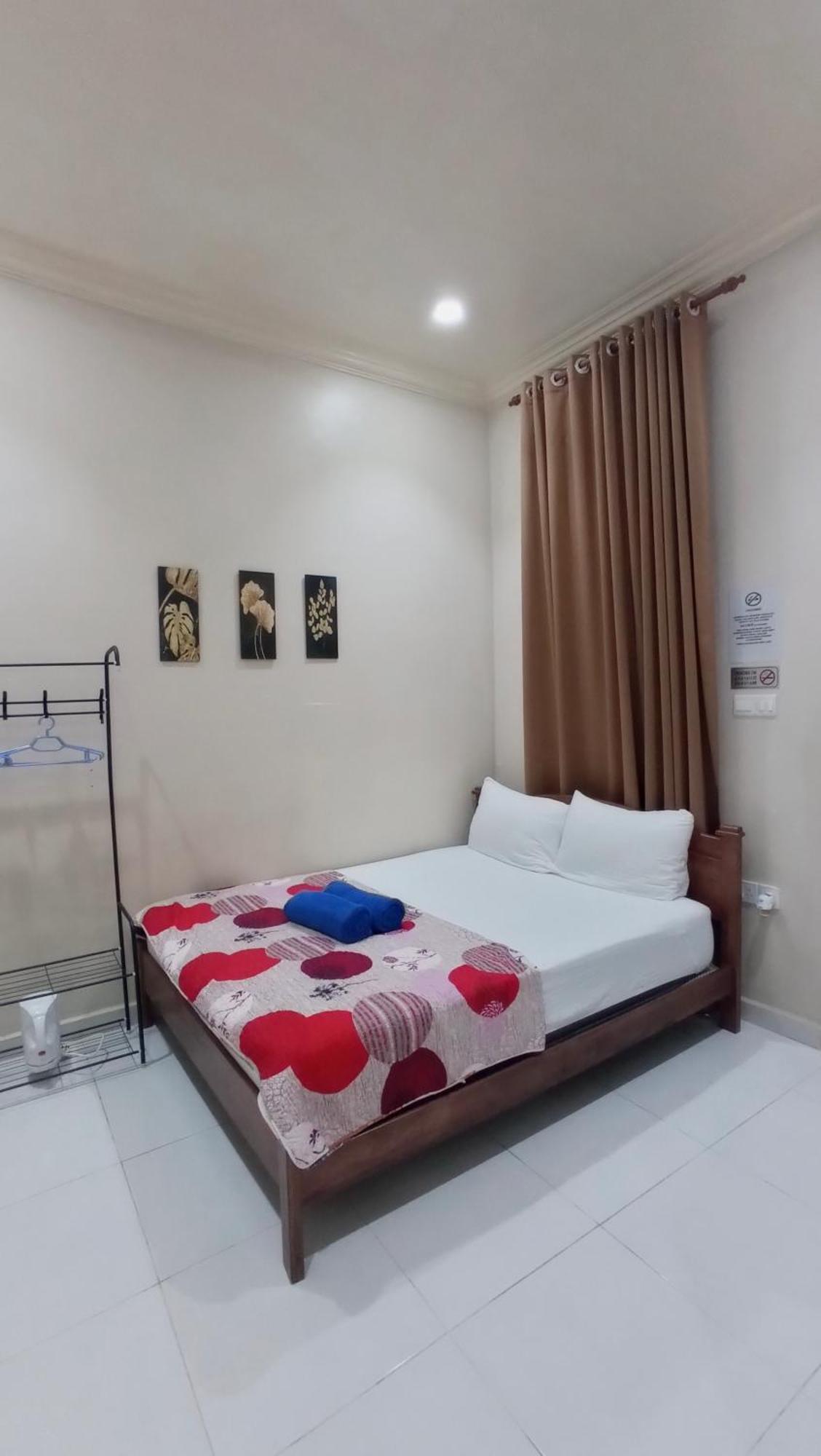 קמפונג קואלה בסוט Desa Besut Inn חדר תמונה